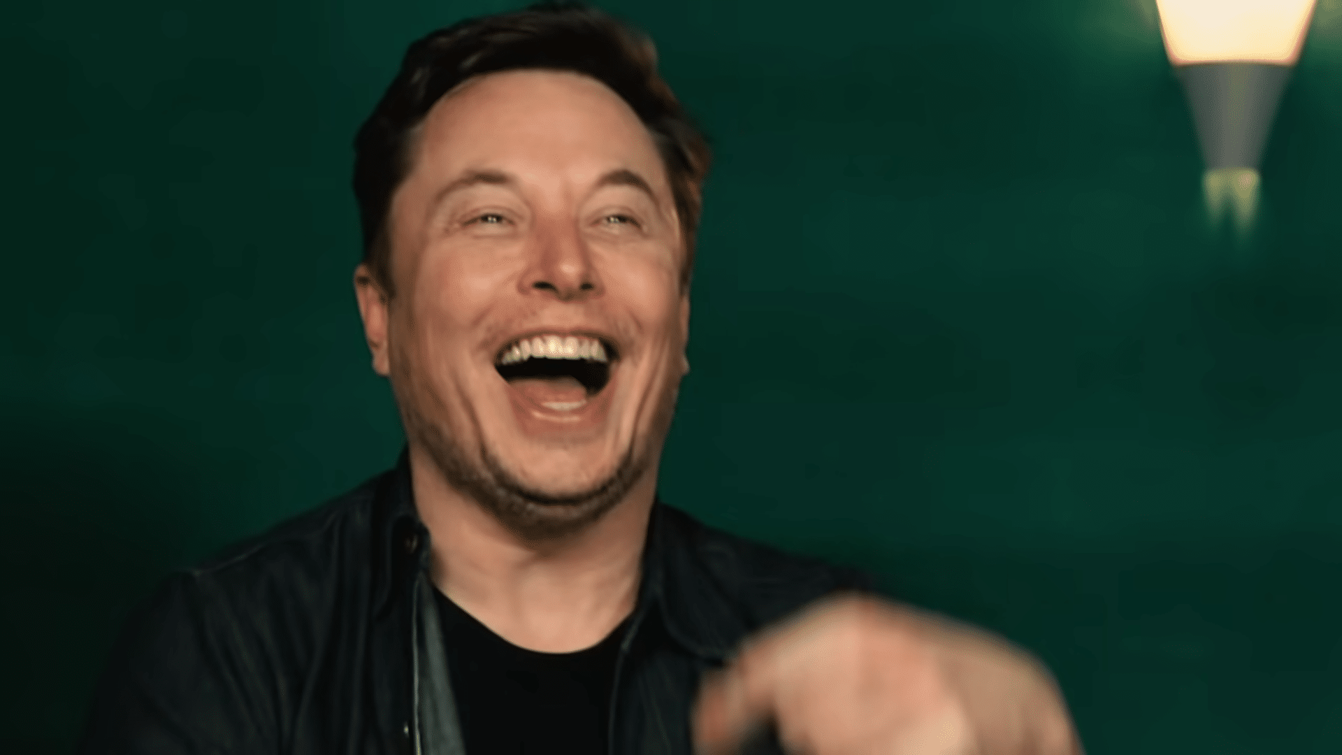 Elon Musk coloca corretora de criptomoedas ao lado de grandes bancos em ‘lista da vergonha’