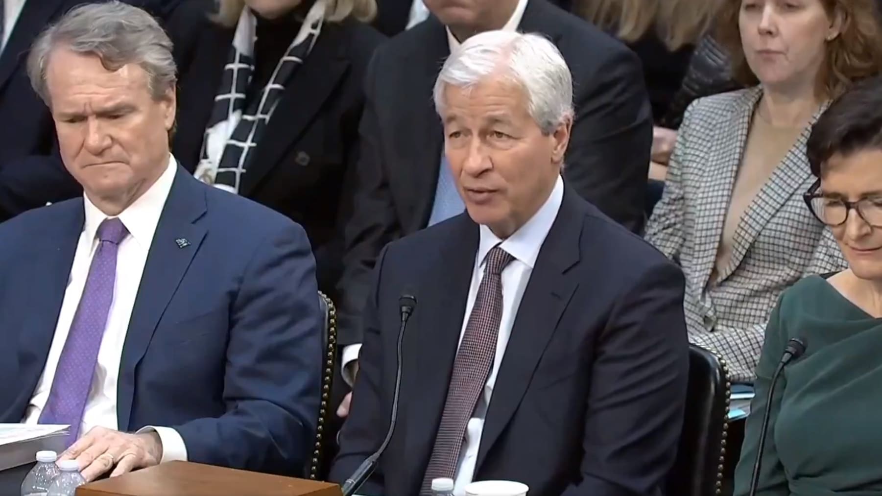 “Satoshi Nakamoto vai voltar e apagar todos bitcoins”, diz CEO do JPMorgan