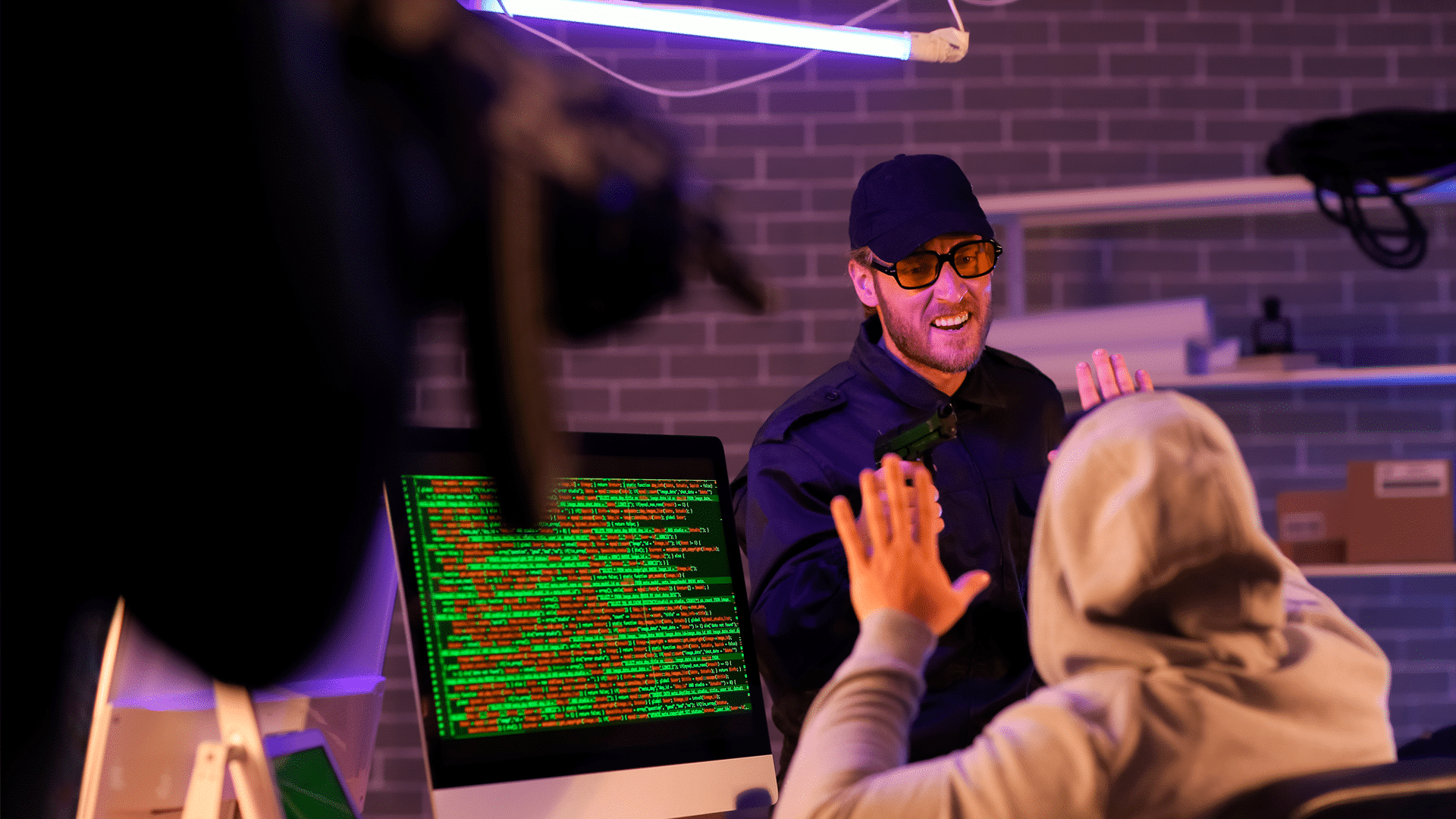 Investidor perde R$ 1 milhão em criptomoedas após ter celular roubado em SP