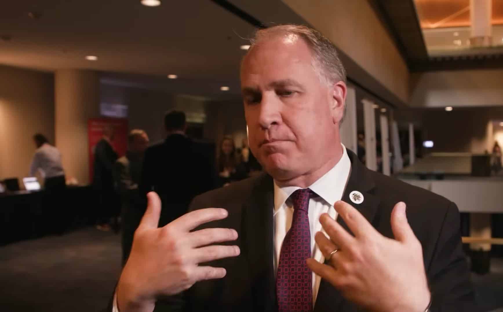 Receita americana diz que vai combater sonegação com criptomoedas