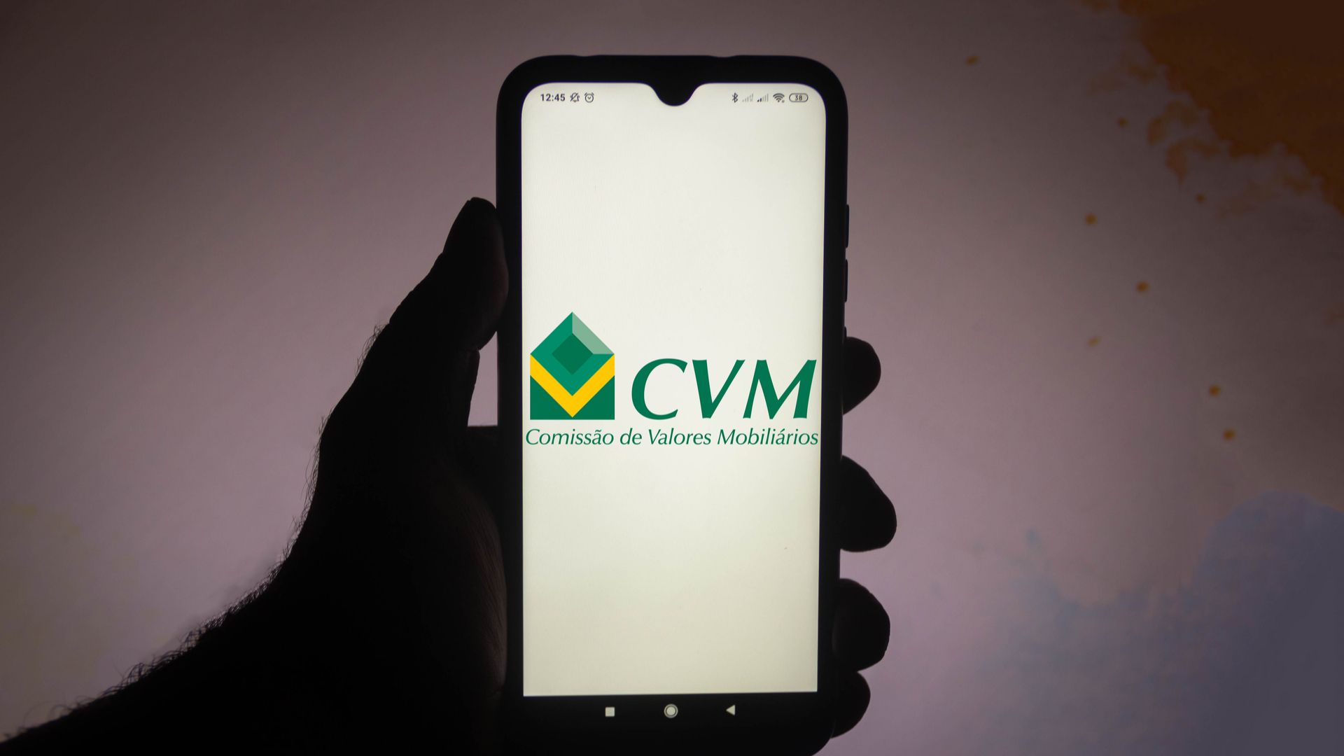 CVM e associação de criptomoedas lançam ferramenta ContraGolpe