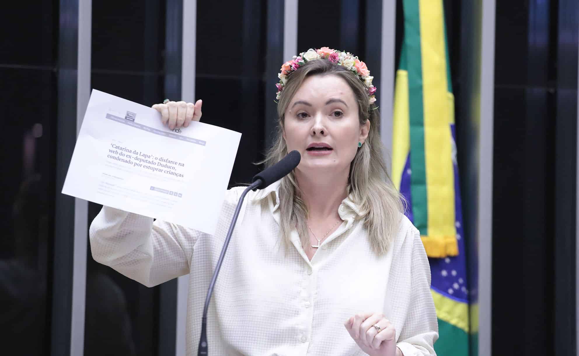 Julia Zanatta diz que extinção de dinheiro em papel é um risco para os brasileiros