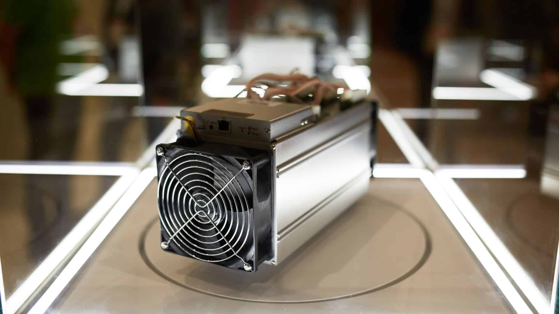 Quanto cada mineradora gasta para minerar 1 Bitcoin?