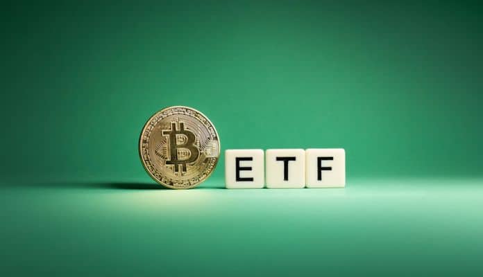 Empresa de Trump firma parceria com Crypto.com para lançar ETFs de criptomoedas