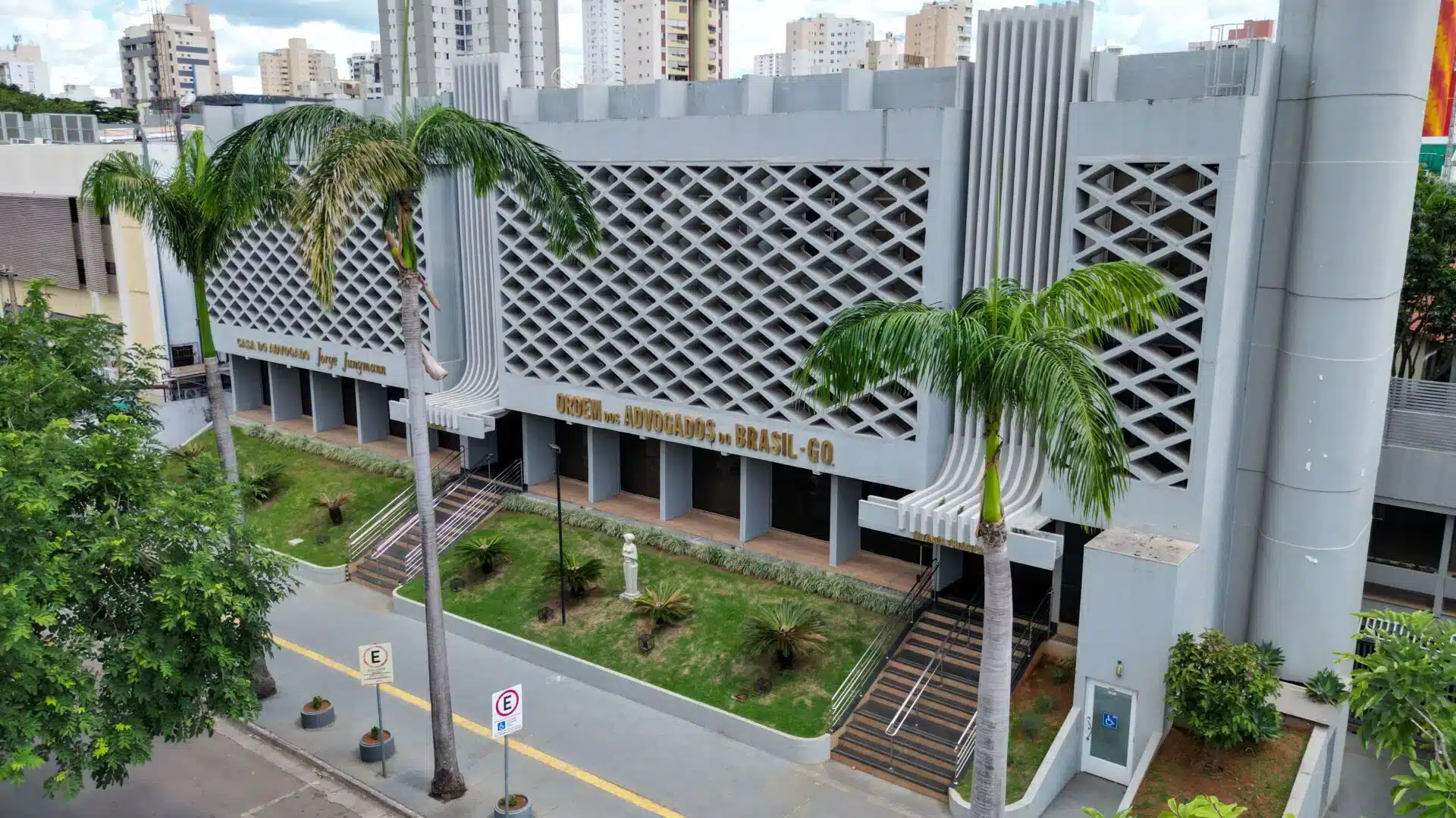 OAB de Goiás estabelece valor mínimo de R$ 52 mil para consultoria em criptomoedas 